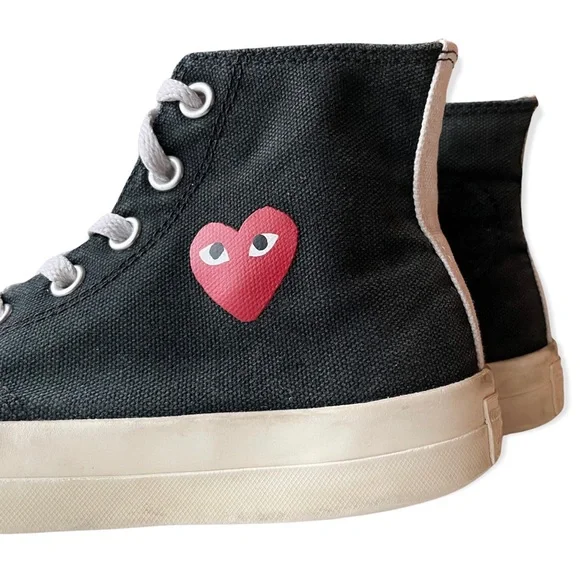 𝐒𝐨𝐥𝐝 - Picture 7 of 11